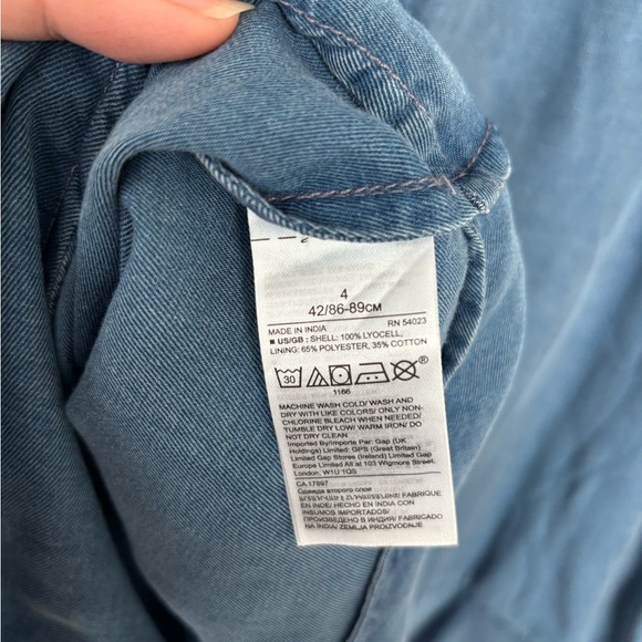 BNWT Banana Republic Denim style dress - Picture 4 of 4